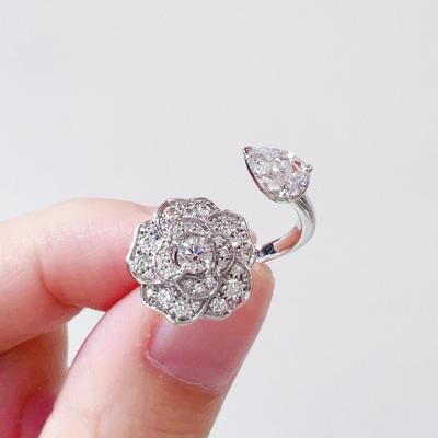 CHANEL Camélia Precious - White gold and diamond ring